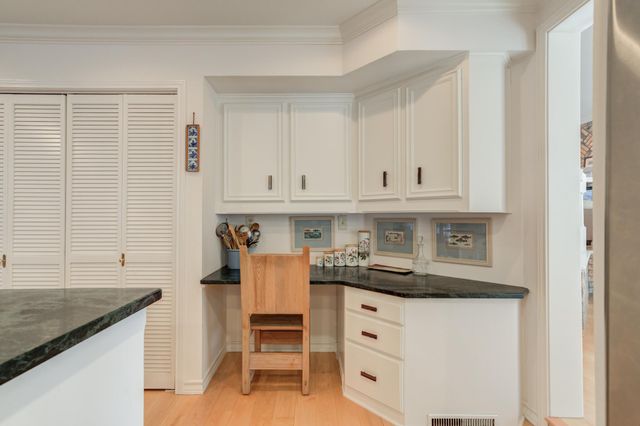 109 S Lakeshore Drive, Ransom Canyon, TX 79366