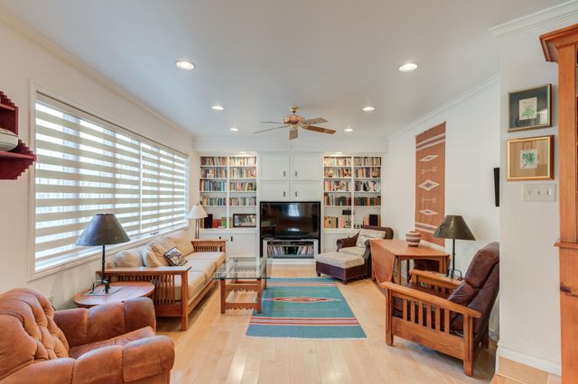 109 S Lakeshore Drive, Ransom Canyon, TX 79366