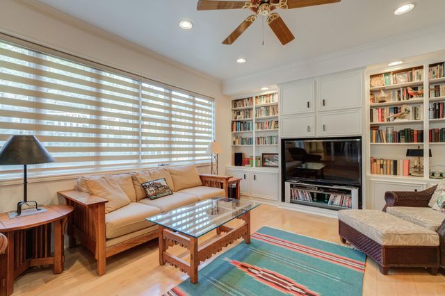 109 S Lakeshore Drive, Ransom Canyon, TX 79366