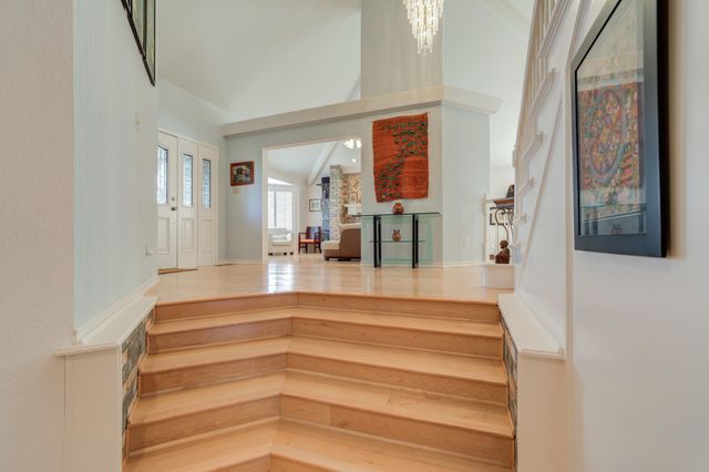 109 S Lakeshore Drive, Ransom Canyon, TX 79366