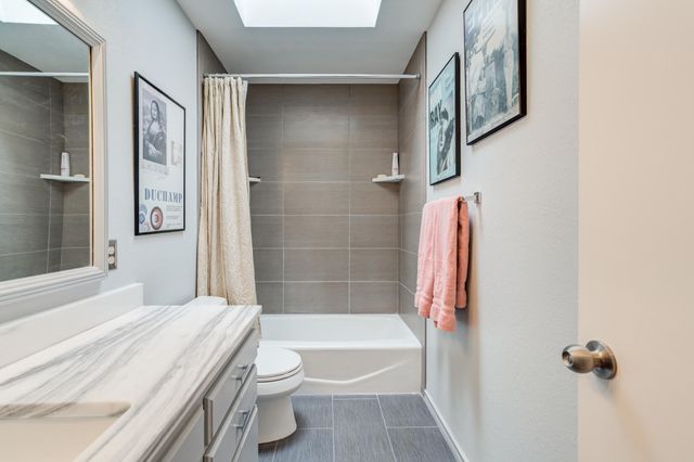 109 S Lakeshore Drive, Ransom Canyon, TX 79366