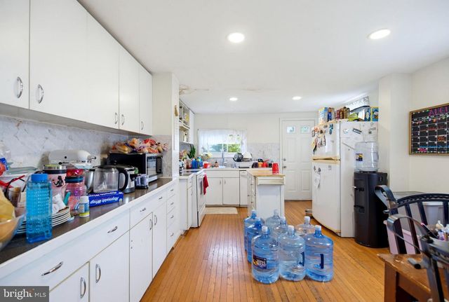 401 SUMMIT AVE, Westville, NJ 08093