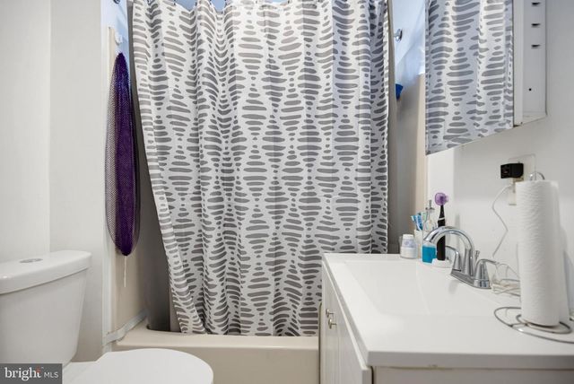 401 SUMMIT AVE, Westville, NJ 08093