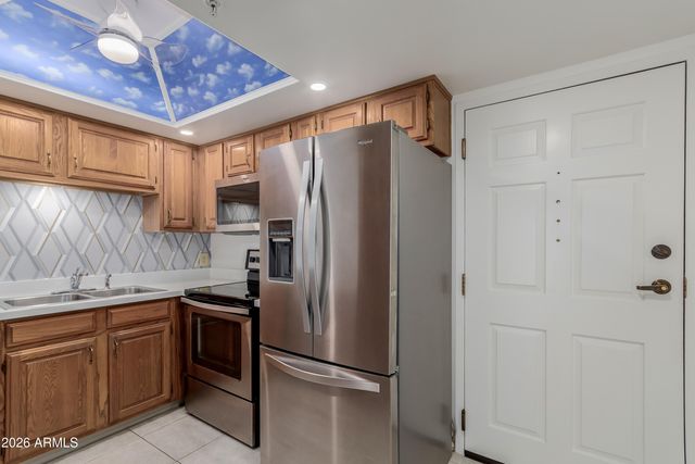 10330 W THUNDERBIRD Boulevard C109, Sun City, AZ 85351