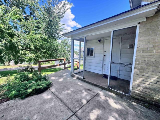 627 Prospect Avenue, Portage, WI 53901