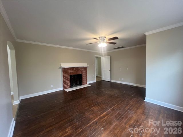 831 S Dalton Street, Gastonia, NC 28052