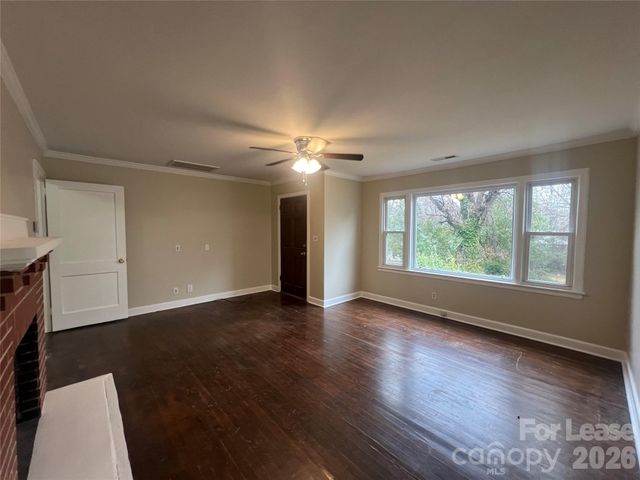 831 S Dalton Street, Gastonia, NC 28052