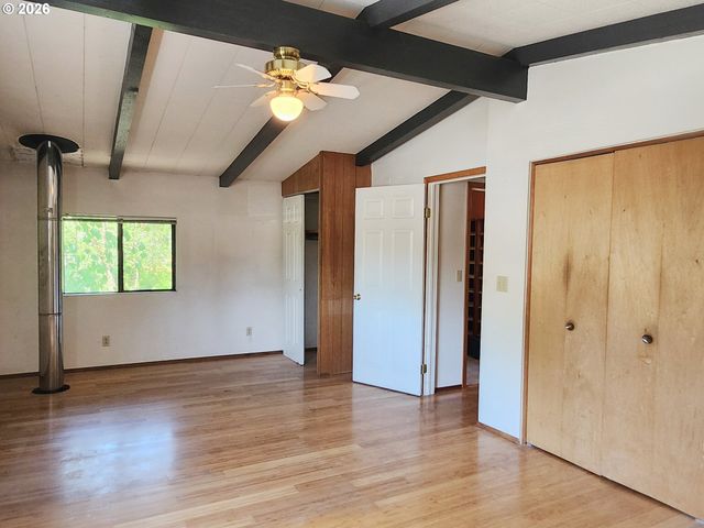 619 N MORTON St, Newberg, OR 97132