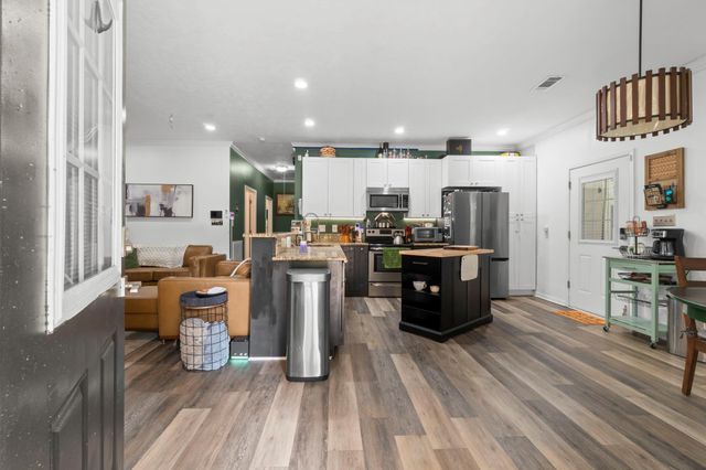 337 Windwood Drive, Livingston, TX 77351