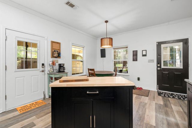 337 Windwood Drive, Livingston, TX 77351