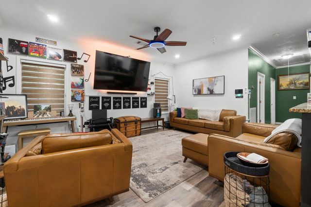 337 Windwood Drive, Livingston, TX 77351