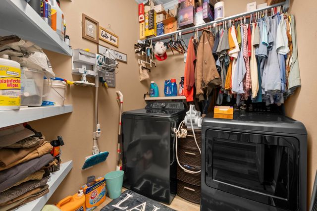 337 Windwood Drive, Livingston, TX 77351