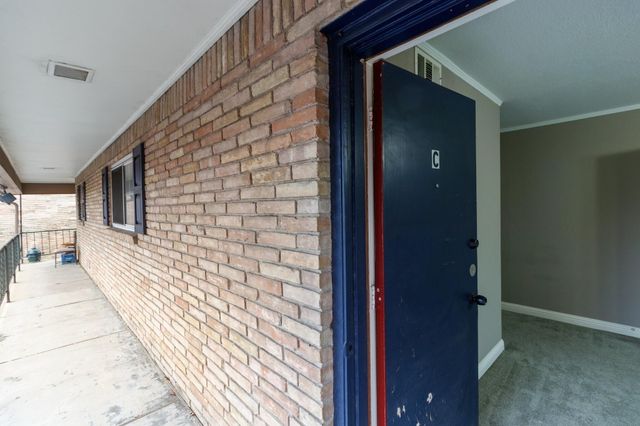 7928 Royal Lane 209, Dallas, TX 75230