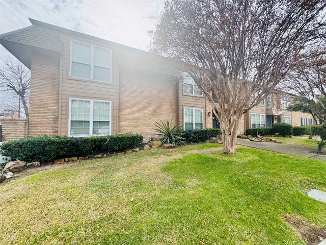 7928 Royal Lane 209, Dallas, TX 75230