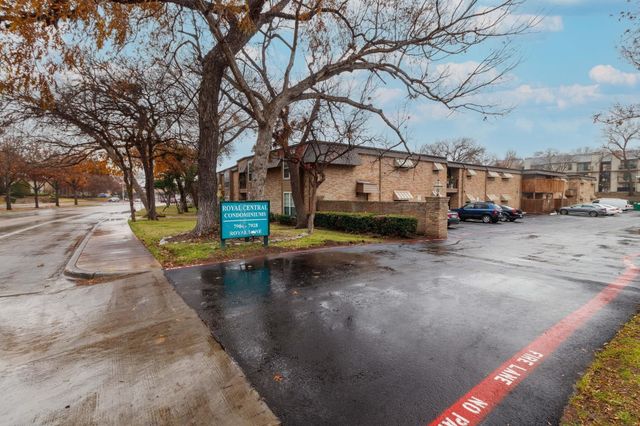 7928 Royal Lane 209, Dallas, TX 75230