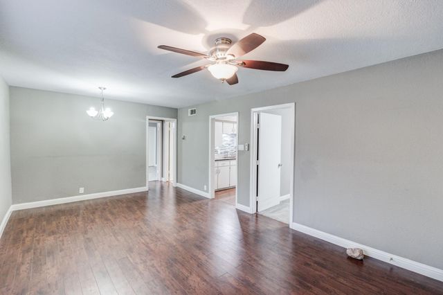 7928 Royal Lane 209, Dallas, TX 75230