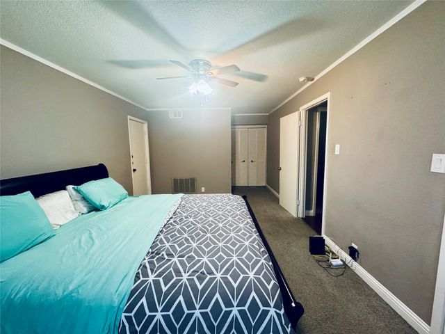 7928 Royal Lane 209, Dallas, TX 75230