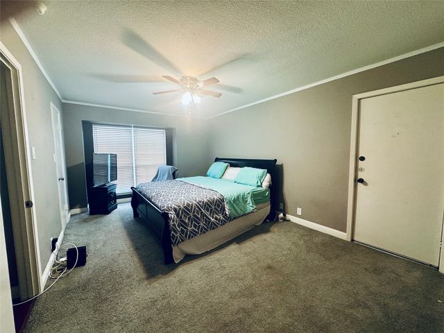 7928 Royal Lane 209, Dallas, TX 75230