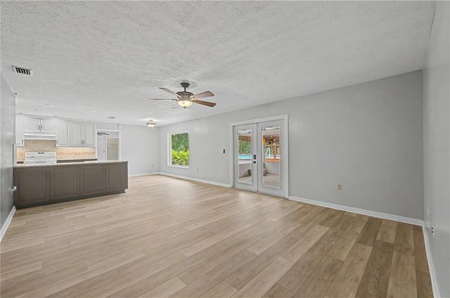 5242 COUNTY LINE ROAD, Lakeland, FL 33811