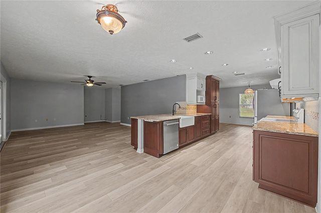 5242 COUNTY LINE ROAD, Lakeland, FL 33811
