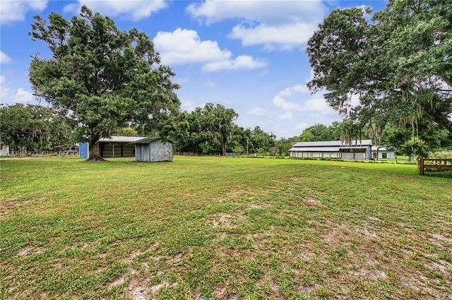 5242 COUNTY LINE ROAD, Lakeland, FL 33811
