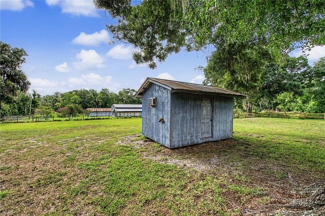 5242 COUNTY LINE ROAD, Lakeland, FL 33811