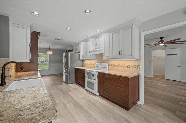 5242 COUNTY LINE ROAD, Lakeland, FL 33811