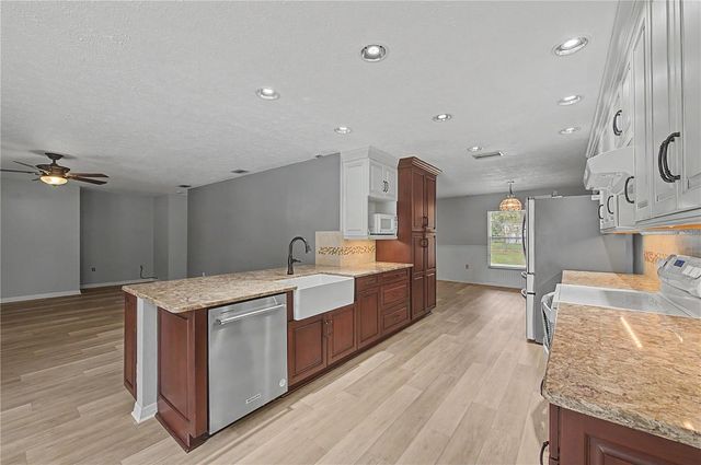 5242 COUNTY LINE ROAD, Lakeland, FL 33811