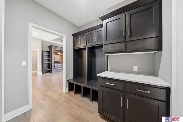 9331 S 32nd Street, Lincoln, NE 68516