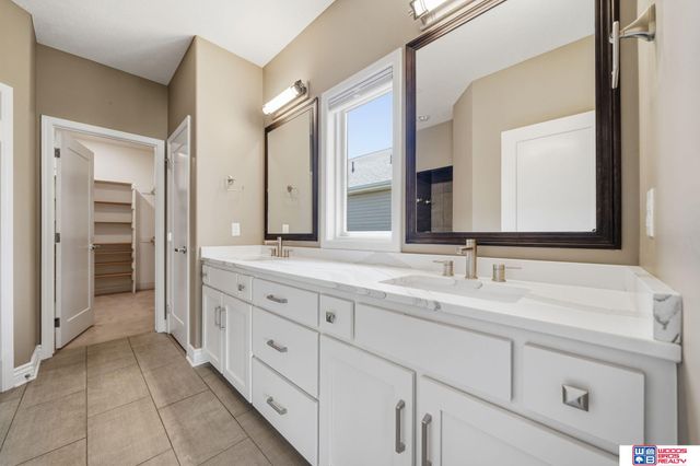 9331 S 32nd Street, Lincoln, NE 68516