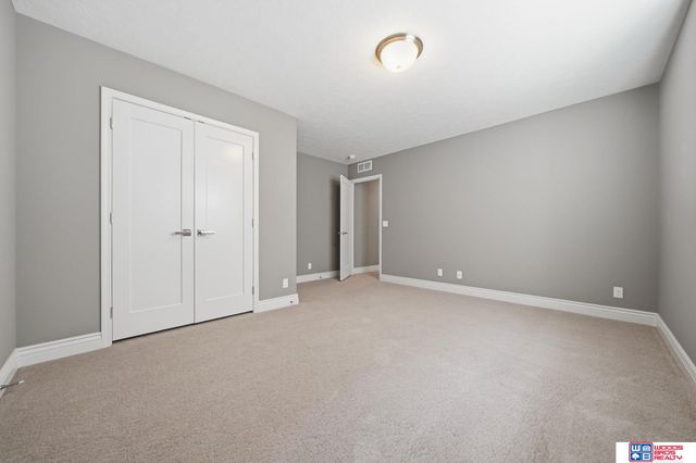 9331 S 32nd Street, Lincoln, NE 68516