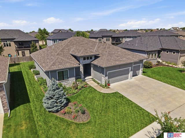 9331 S 32nd Street, Lincoln, NE 68516
