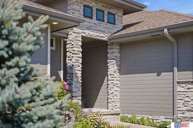 9331 S 32nd Street, Lincoln, NE 68516
