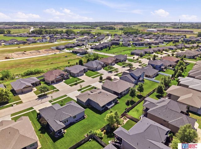 9331 S 32nd Street, Lincoln, NE 68516