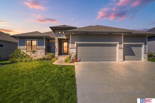 9331 S 32nd Street, Lincoln, NE 68516