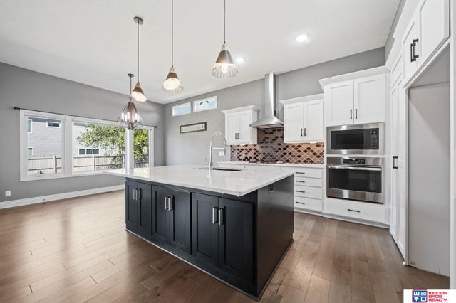9331 S 32nd Street, Lincoln, NE 68516