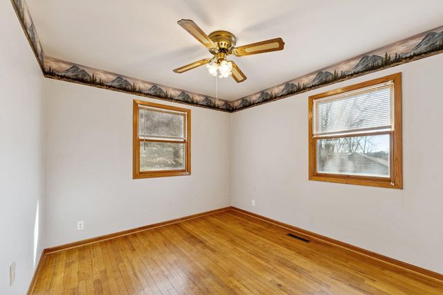 425 MT VERNON Street, Council Bluffs, IA 51503