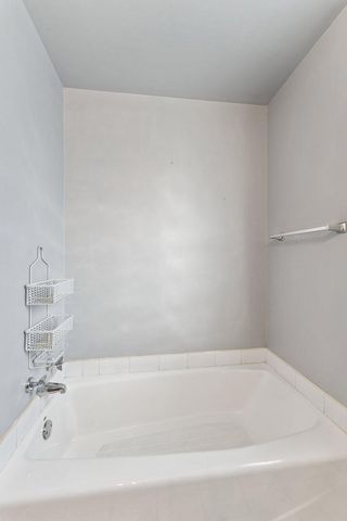 425 MT VERNON Street, Council Bluffs, IA 51503