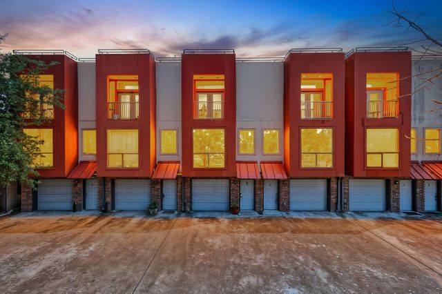 310 S Jensen Drive 7, Houston, TX 77003