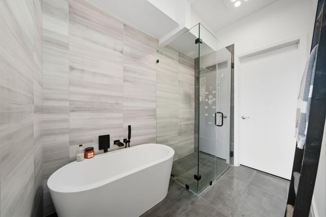 310 S Jensen Drive 7, Houston, TX 77003