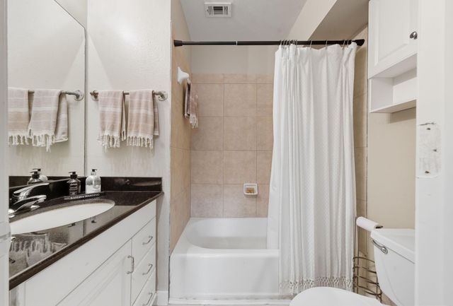310 S Jensen Drive 7, Houston, TX 77003