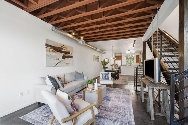 310 S Jensen Drive 7, Houston, TX 77003