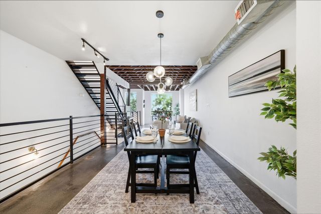 310 S Jensen Drive 7, Houston, TX 77003