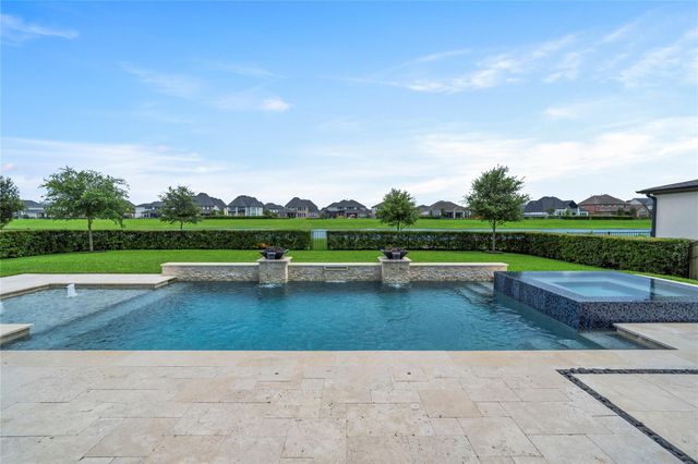 10414 Fountain Shore Drive, Missouri City, TX 77459