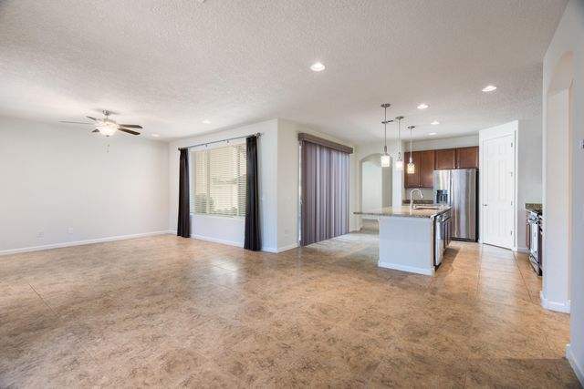 9320 Bear Lake Way NW, Albuquerque, NM 87120