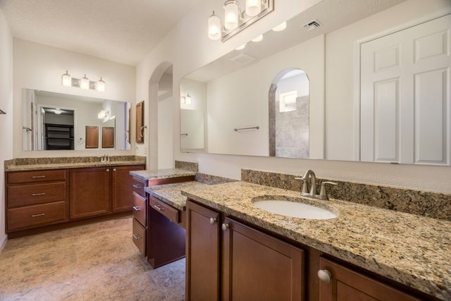 9320 Bear Lake Way NW, Albuquerque, NM 87120