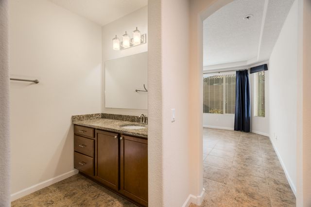 9320 Bear Lake Way NW, Albuquerque, NM 87120