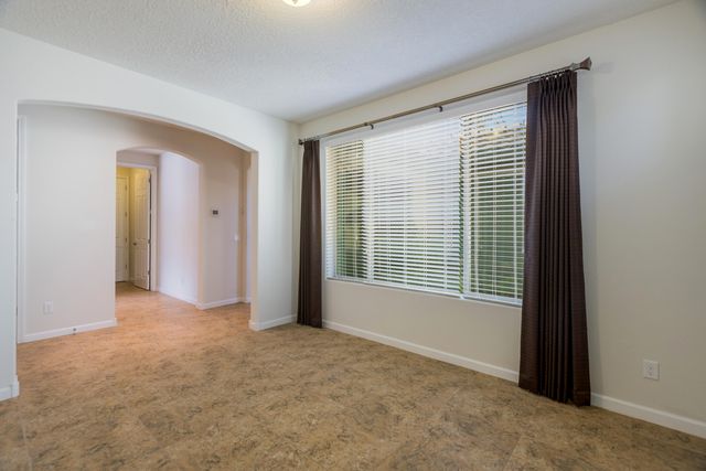 9320 Bear Lake Way NW, Albuquerque, NM 87120