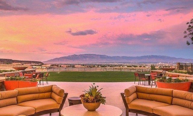 9320 Bear Lake Way NW, Albuquerque, NM 87120