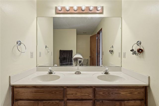 59 Applecross Lane, Bella Vista, AR 72715